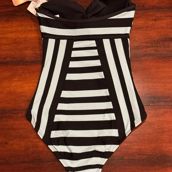 Coco Rave Black and Blue One Piece Swimsuit , SZ S, NWT - Picture 2 of 9